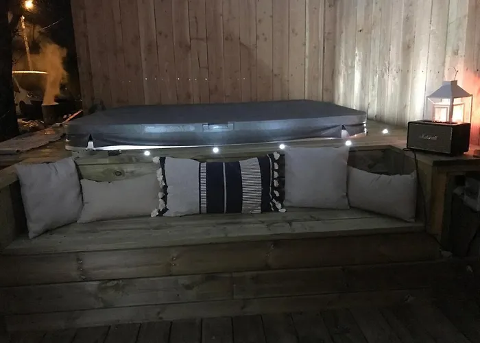 בית נופש Maison Proche Du Et Ocean Avec Jacuzzi Privatif קרקן