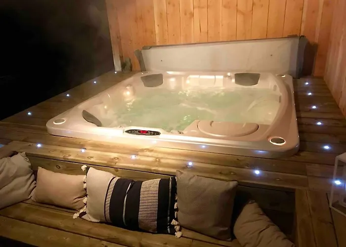 בית נופש Maison Proche Du Et Ocean Avec Jacuzzi Privatif קרקן